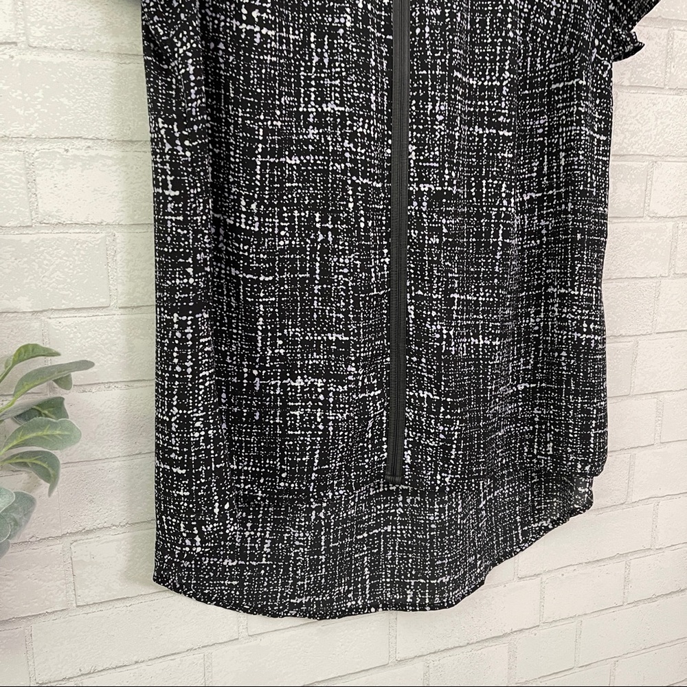 LANE BRYANT Black Spatter Pattern Leather Trim Hi-Low V-Neck Top - Picture 7 of 12